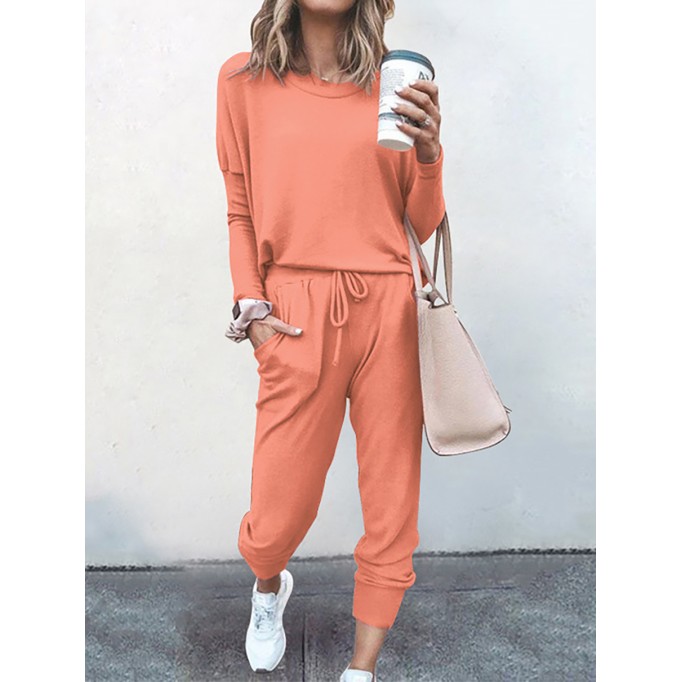 Women's loose fitting solid color long sleeved casual suit